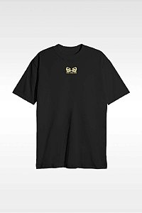 Camiseta PREMIUM OVERSIZED - NUV - PRETO