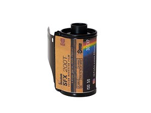 Filme 35mm Kodak SFX 200T Pride - Rebobinado ISO 50 - VENCIDO