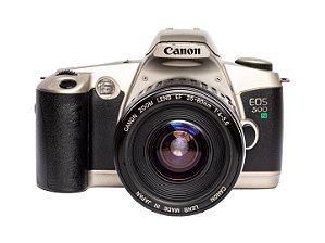 Câmera 35mm - Canon EOS 500N + Lente 35-80mm (8/10) + Alça Nova