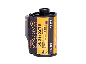 Filme 35mm - Kodak Vision 3 500T/5219 - ISO 100/200 - 30 poses - Vencido 2013