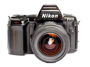 Câmera 35mm - Nikon F90x (8.5) + Lente Tamrom 28-80mm (9/10) + Alça Nova + Case + Filme
