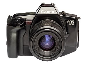 Câmera 35mm - Canon EOS 650 (9/10) + Lente 35-70mm (7/10) + Filme + Alça + Bateria