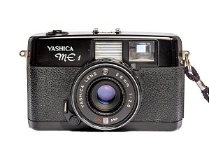 Câmera 35mm - Yashica ME1 (9/10) + Alça de Punho + Bateria + Estojo + Tampa