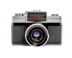 Câmera 35mm - Nikkorex 35 II + Case + 2 Filmes - Condição 8.5/10