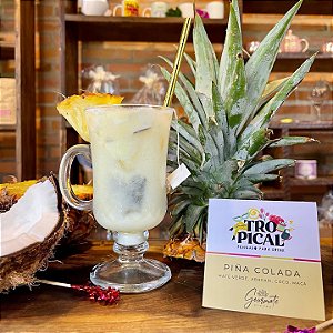 Sache de chá e drink Pina Colada