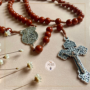Terço com Medalha São Miguel Arcanjo e Jaspe Vermelho - Niquel - 8mm