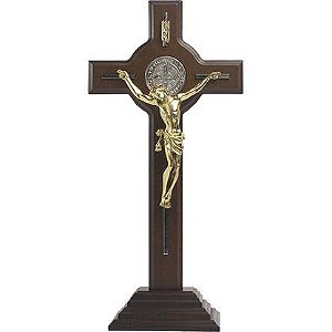 Crucifixo de Mesa São Bento em Madeira 38 cm