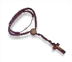 Terço Pescoço Madeira Medalha São Bento  40cm