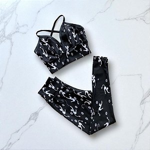 Conjunto Calça Básica Cintura Alta Jacquard Gatinhos e Fundo Preto
