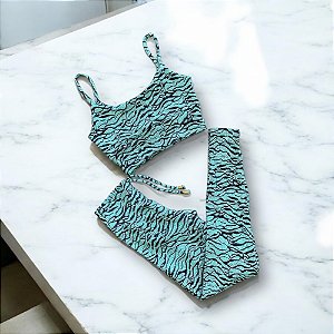 Conjunto Calça Empina e Cordinha Cintura Alta Jacquard Zebra Verde e Preto