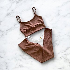 Conjunto Calça Empina e Cordinha Cintura Alta Jacquard Conchas Marrom