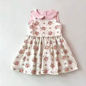 VESTIDO VITÓRIA BRANCO FLORIDO MEIA GL BONECA  CAVADO E CORAÇÃO NAS COSTA