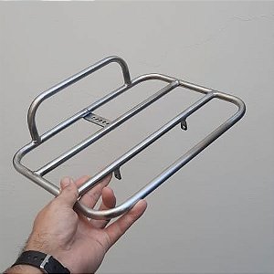 Bagageiro dianteiro Toni Rack's MGA INOX COM BATENTE FIXO NAS COSTAS 35x25cm (ACABAMENTO ESCOVADO)