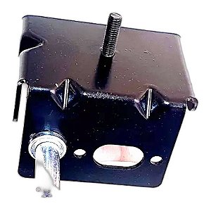 Suporte de Montagem do Trinco do Capô Lado Esquerdo Cargo 2011