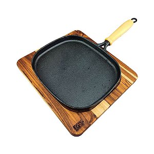 Conjunto Frigideira de Ferro Fundido com Suporte de Madeira
