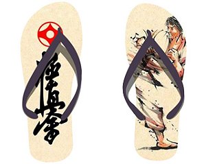 Chinelo Karateca com o Kanku e Kanji estampado