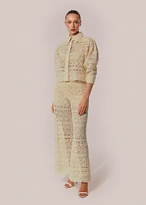 CONJUTO CAMISA M/L E CALÇA PANTALONA BORDADA INCANTO OFF WHITE