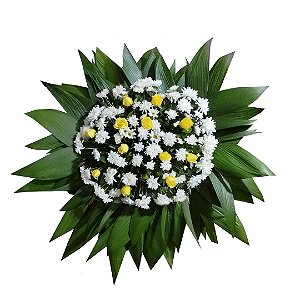 Coroa de flores com Crisântemos Brancos e Rosas Amarelas