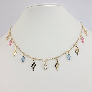 CHOKER FOLHEADO A OURO COM PENDURADOS E PEDRINHAS COLORIDAS