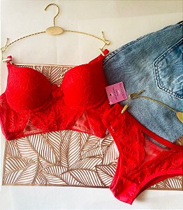 Conjunto com detalhe em renda de Sutiã e calcinha - Vermelho