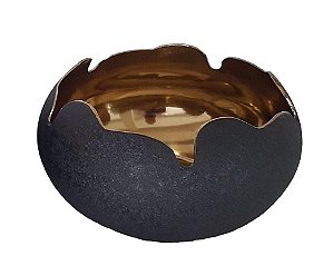 CENTRO DE MESA TEXTURIZADO PRETO E DOURADO 20X20X11CM