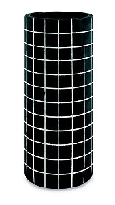 VASO PRETO EM CIMENTO