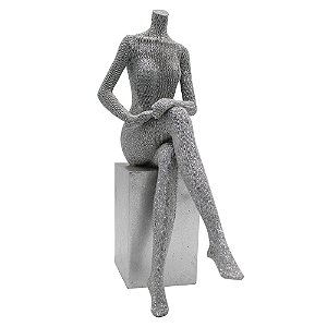 PECA DECORATIVA FORMATO DE CORPO FEMININO DE RESINA