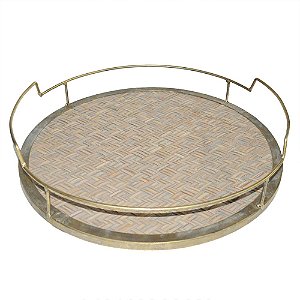 BANDEJA DE RATTAN E METAL DOURADO 40CM X 40CM X 9CM