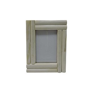 PORTA RETRATO DE MADEIRA E RESINA OFF WHITE  10X15CM