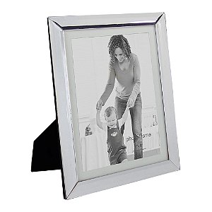 PORTA RETRATO EM VIDRO E METAL PRATEADO 24,5CM X 26,5CM X 1C