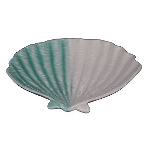 TRAVESSA DE CERAMICA COM FORMATO DE CONCHA DO MAR 22,5CM X 2