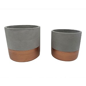 CONJ. DE CACHEPOTS EM CIMENTO E COBRE  2 PCS G  D17,2CM X 15