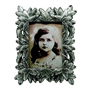 PORTA RETRATO DE RESINA C/ ACABAMENTO FOLHAS PRATEADAS