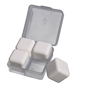 JG 4 CUBOS DE GELO EM CERAMICA P/GELAR WHISKY