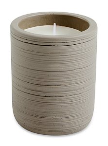 VELA COM SUPORTE EM CIMENTO