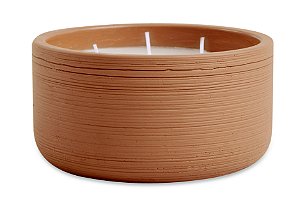 VELA COM SUPORTE EM CIMENTO