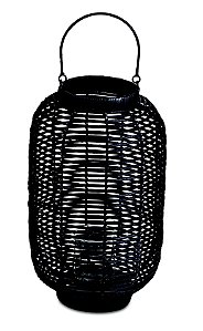 LANTERNA PRETA EM RATTAN