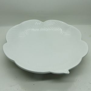 FOLHA DECORATIVA CERÂMICA BANANA LEAF BRANCO 27,5x26,5x5cm
