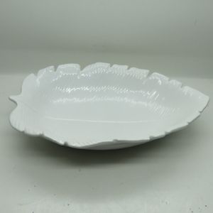 FOLHA DECORATIVA CERÂMICA BANANA LEAF BRANCO 30x20,5x6,5cm