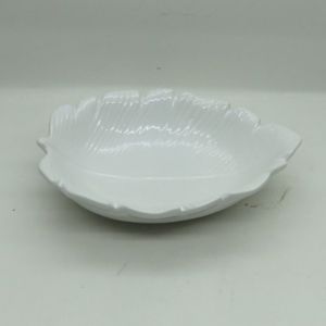 FOLHA DECORATIVA DE CERÂMICA BANANA LEAF BRANCO 16x12x4cm