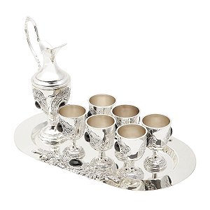 JG. 6 TAÇAS P/ VINHO C/ 1 JARRA E 1 BANDEJA DE ZINCO