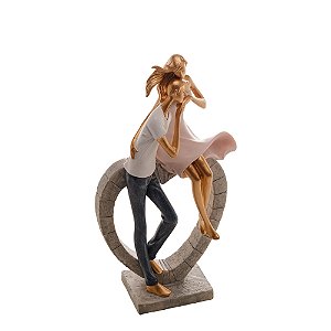 FIGURA DECORATIVA RESINA CASAL 18x8x32cm