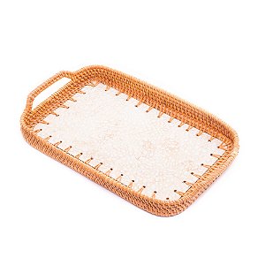 BANDEJA DECORATIVA CONCHA E RATTAN 36x24x4cm