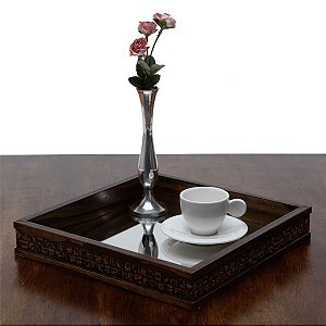 BANDEJA COM ESPELHO COQUINHO 27X27X4,5cm