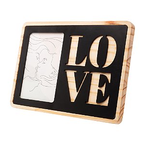 PORTA RETRATO DE MADEIRA PINUS LAQUEADO NAMORADOS PRETO 26CM X 11CM X 18CM - WOODART