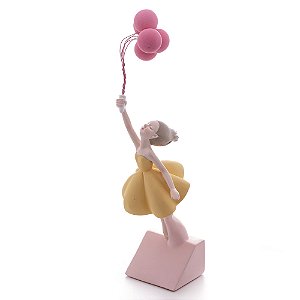 FIGURA DECORATIVA BONECA COM BALÕES 7,5CM X 9,5CM X 33CM - WOLFF