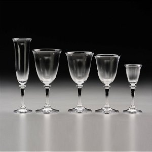MOEDOR PARA ALHO DE PLÁSTICO COM DESCASCADOR DE SILICONE BRANCO 5CM X 5CM X 13,5CM - LYOR