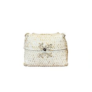 CAIXA FIBRA NATURAL BRANCA COM CONCHAS EXTRA