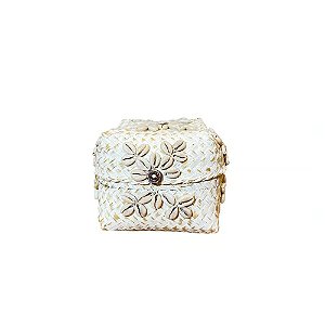 CAIXA FIBRA NATURAL BRANCA COM CONCHAS EXTRA