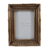 PORTA RETRATOS DE RESINA DOURADO